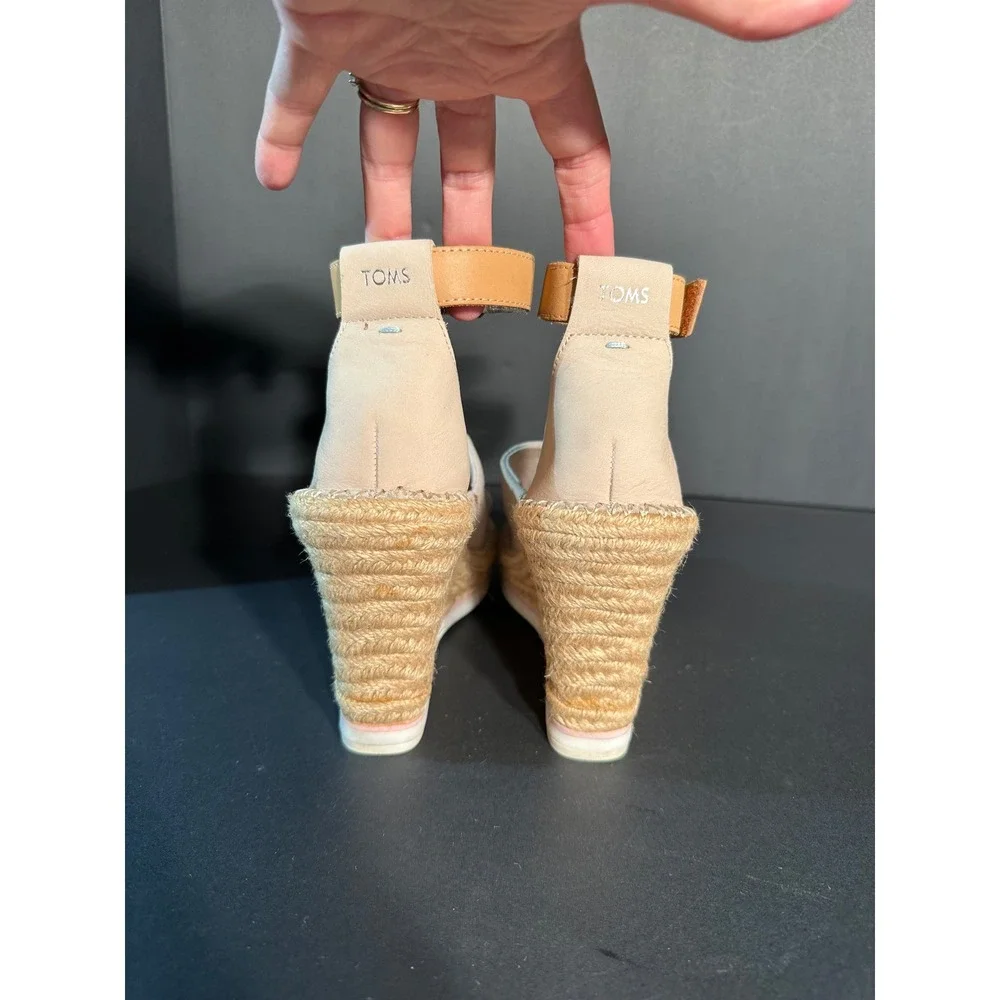 TOMS Monica Cream Suede Espadrille Wedge Sandals Tan Ankle Strap Womens 6